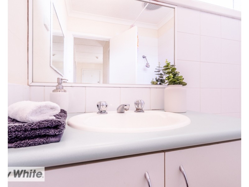 1A Connell Way, Girrawheen WA 6064