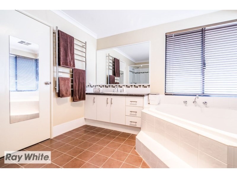 8 Rabaul Lane, Dianella WA 6059