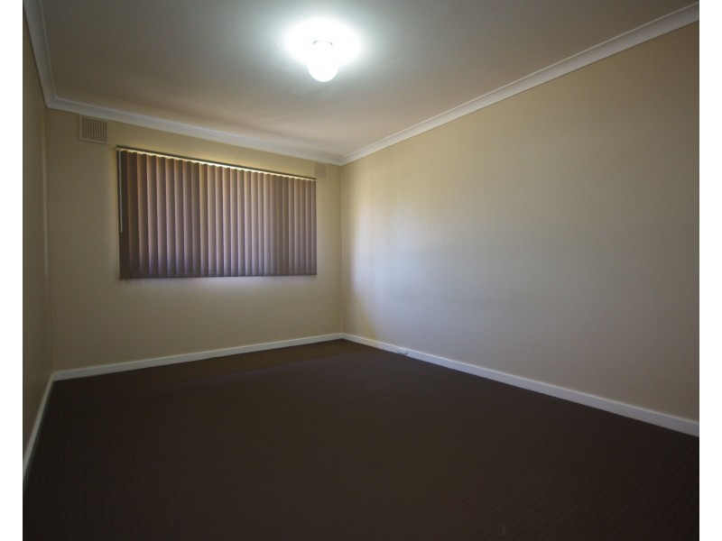 4/43 Golders Way, Girrawheen WA 6064