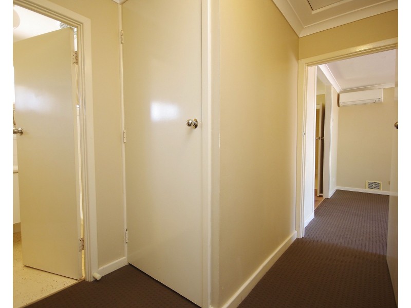 4/43 Golders Way, Girrawheen WA 6064