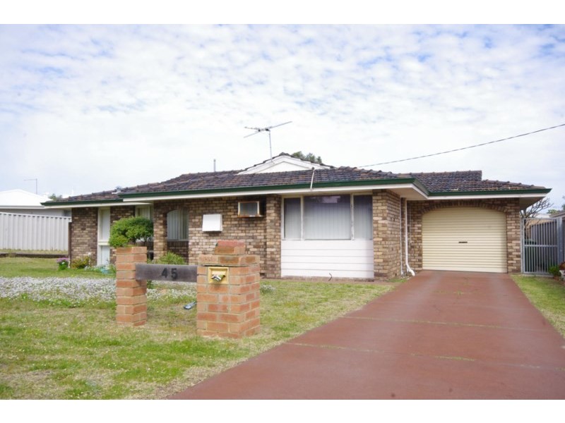 45 Mayflower Crescent, Craigie WA 6025