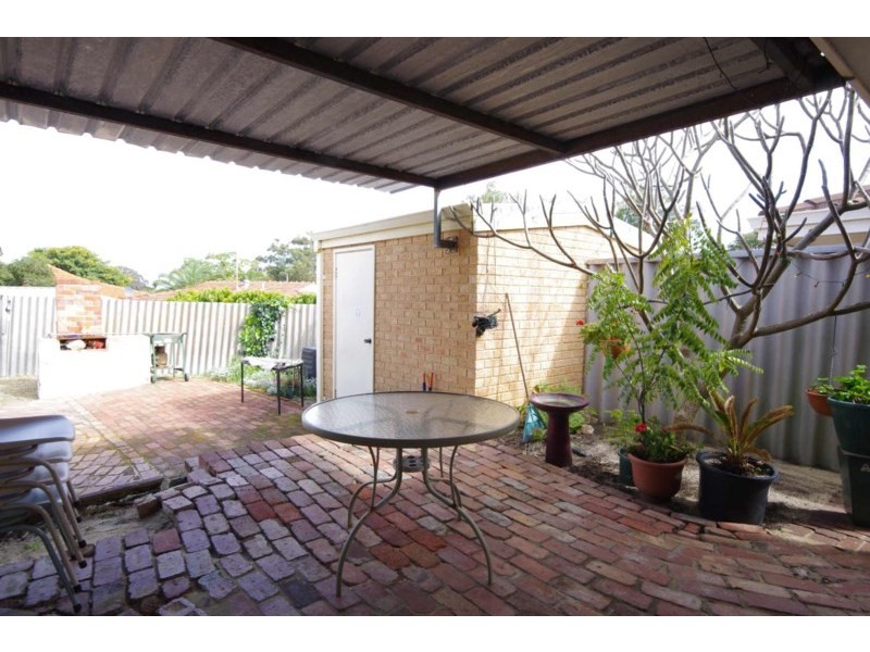 45 Mayflower Crescent, Craigie WA 6025