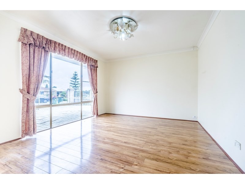 7 Kelsey Grove, Mirrabooka WA 6061