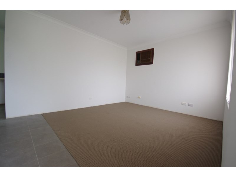 4 Columbia Way, Beechboro WA 6063