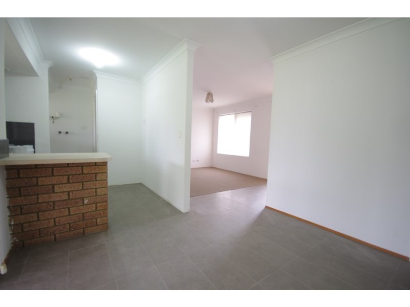 4 Columbia Way, Beechboro WA 6063