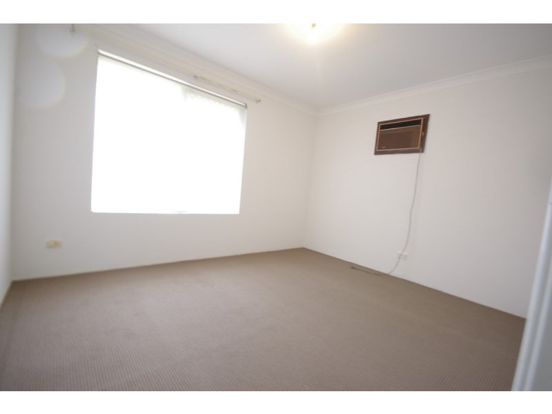 4 Columbia Way, Beechboro WA 6063