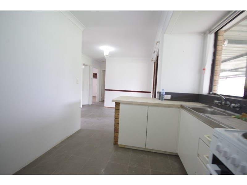 4 Columbia Way, Beechboro WA 6063