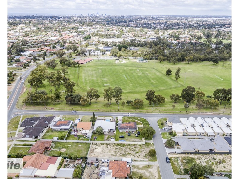 43 Loughton Way, Balga WA 6061