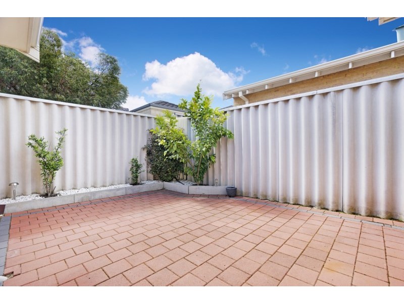 5D Oakney Avenue, Nollamara WA 6061