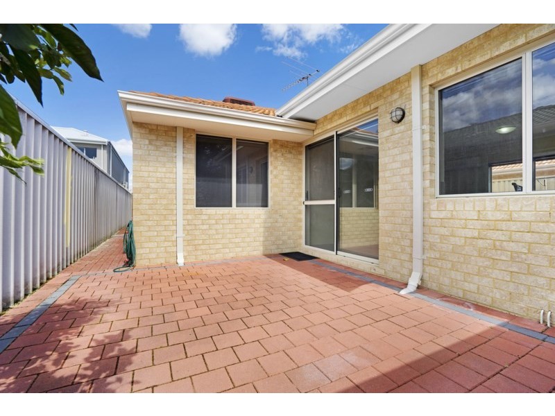 5D Oakney Avenue, Nollamara WA 6061