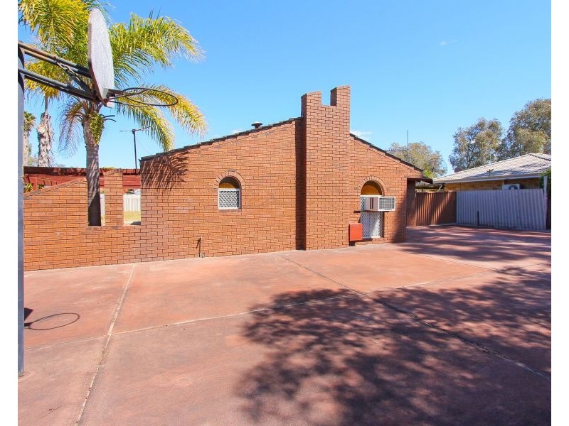4 Camfield Place, Beechboro WA 6063