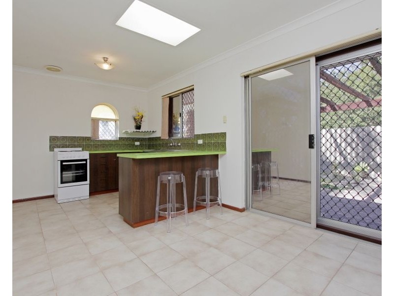 4 Camfield Place, Beechboro WA 6063