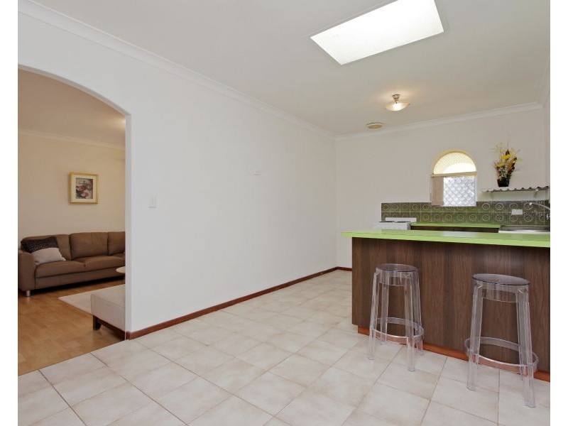 4 Camfield Place, Beechboro WA 6063