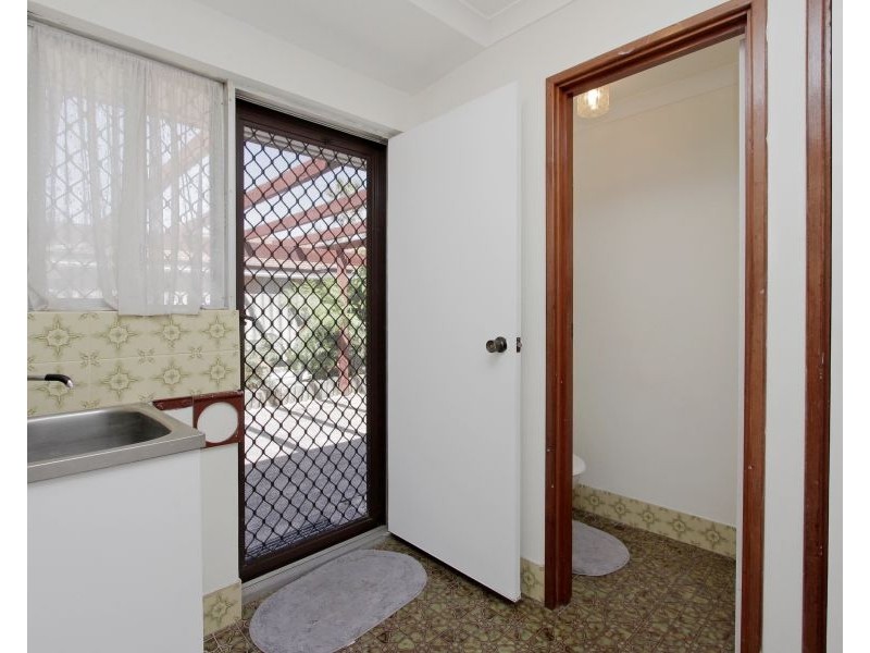 4 Camfield Place, Beechboro WA 6063