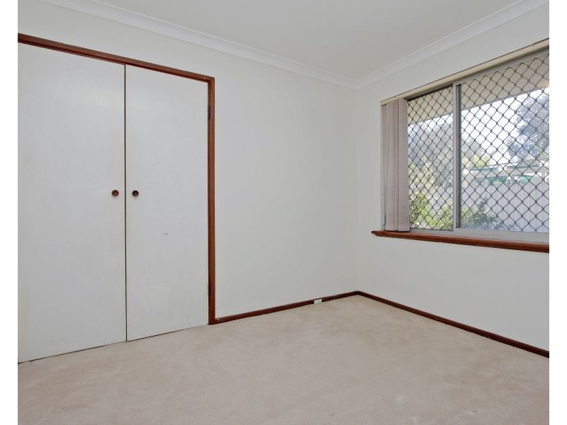 4 Camfield Place, Beechboro WA 6063