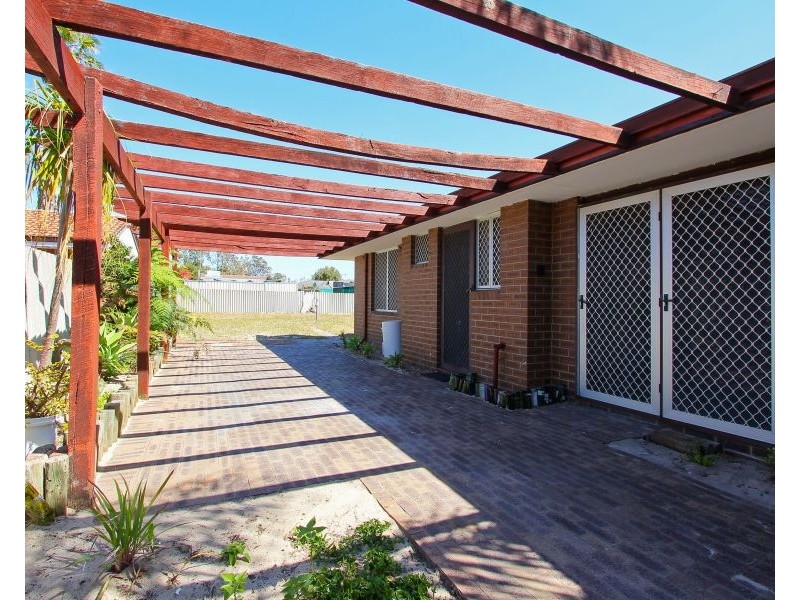 4 Camfield Place, Beechboro WA 6063