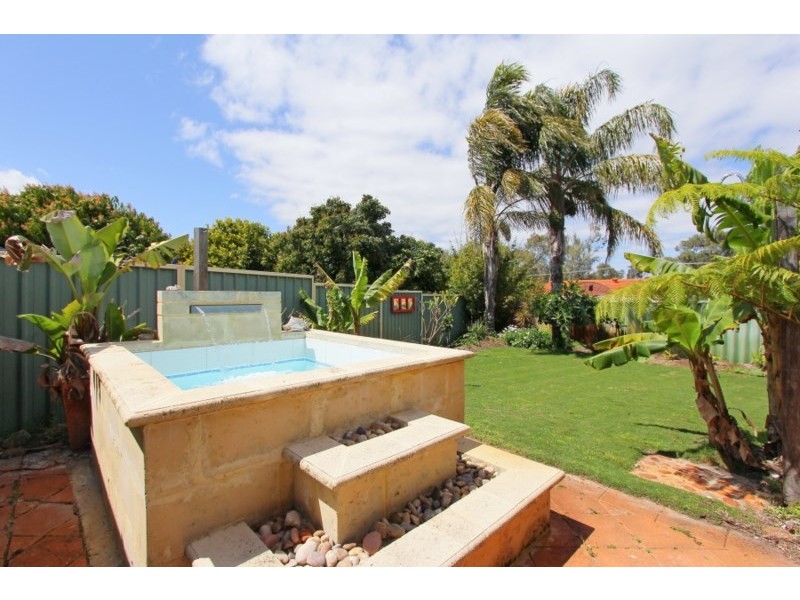 11 Irrawaddy Place, Beechboro WA 6063