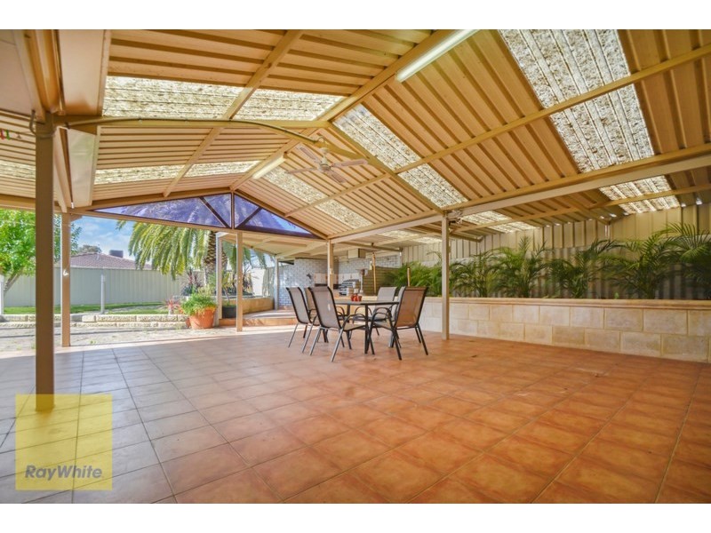 29 Napier Road, Marangaroo WA 6064