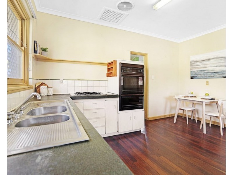 9 Winchelsea Road, Nollamara WA 6061