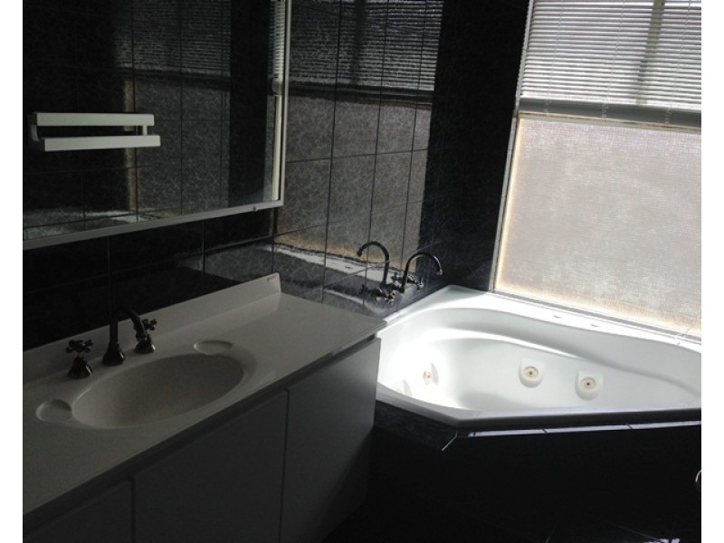 1 Cootha Court, Ballajura WA 6066