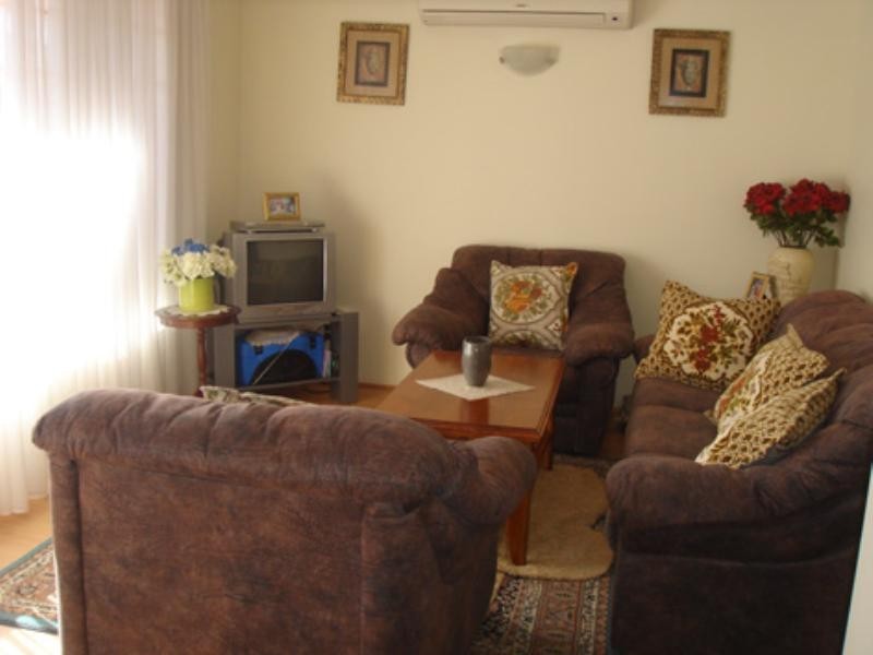 146 Highclere Boulevard, Marangaroo WA 6064