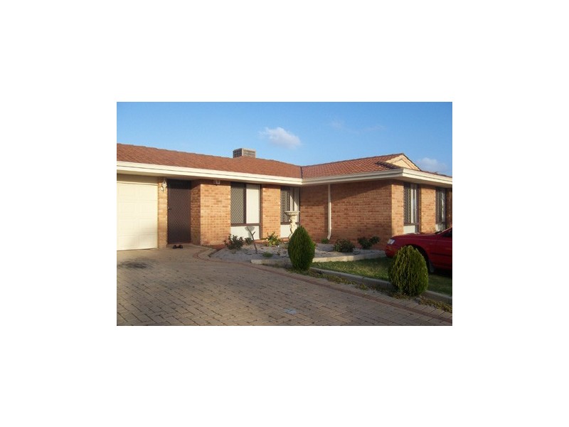 1 Yacht Court, Heathridge WA 6027