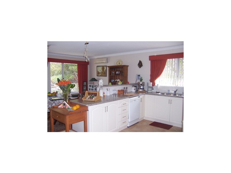 1 Yacht Court, Heathridge WA 6027