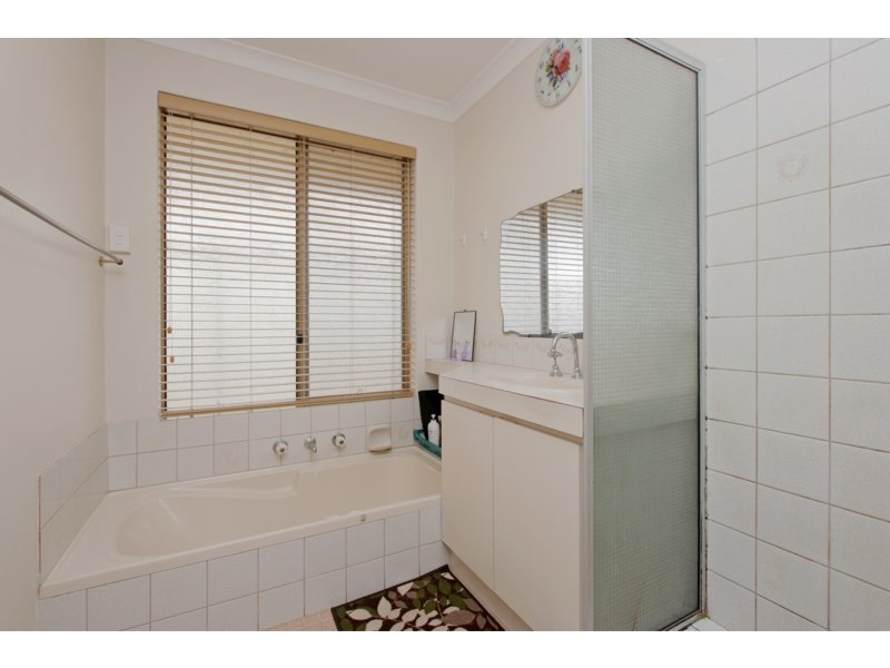 12 Ottawa Crescent, Beechboro WA 6063