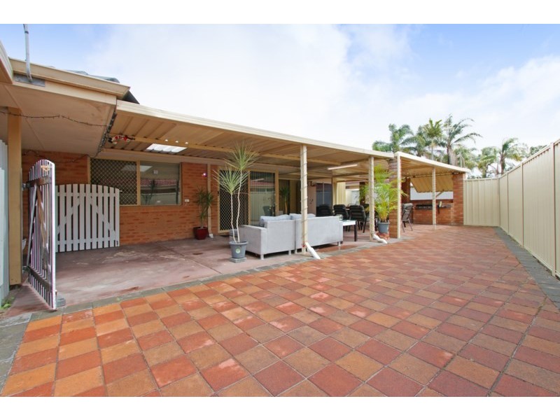 12 Ottawa Crescent, Beechboro WA 6063