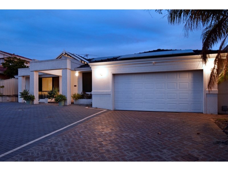 407 Summerlakes Parade, Ballajura WA 6066