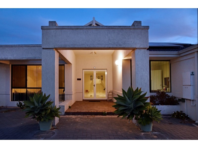 407 Summerlakes Parade, Ballajura WA 6066