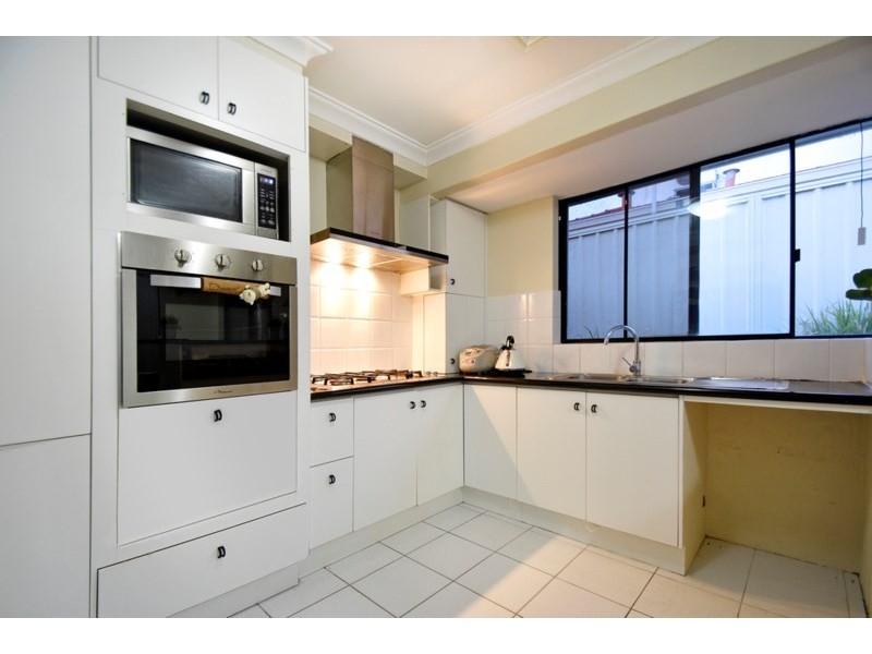 407 Summerlakes Parade, Ballajura WA 6066