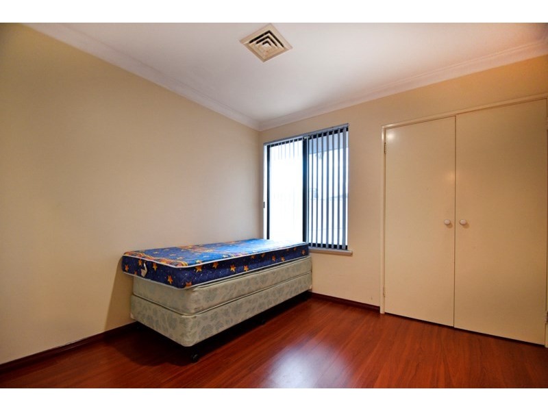 407 Summerlakes Parade, Ballajura WA 6066