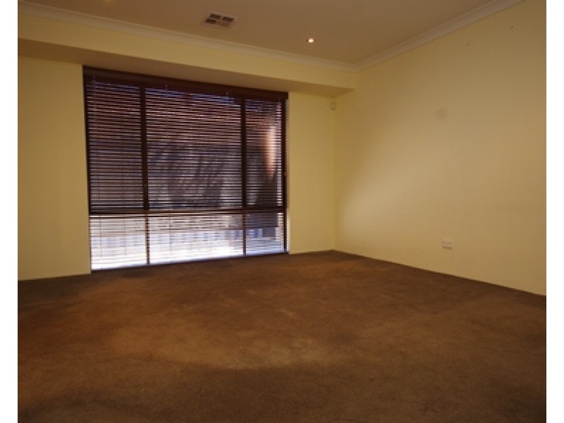 9 Garnett Place, Balga WA 6061