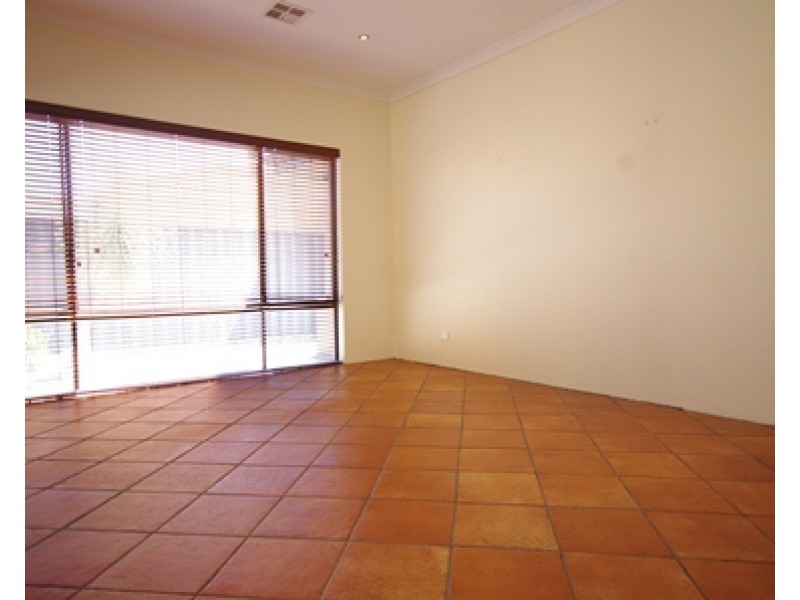 9 Garnett Place, Balga WA 6061