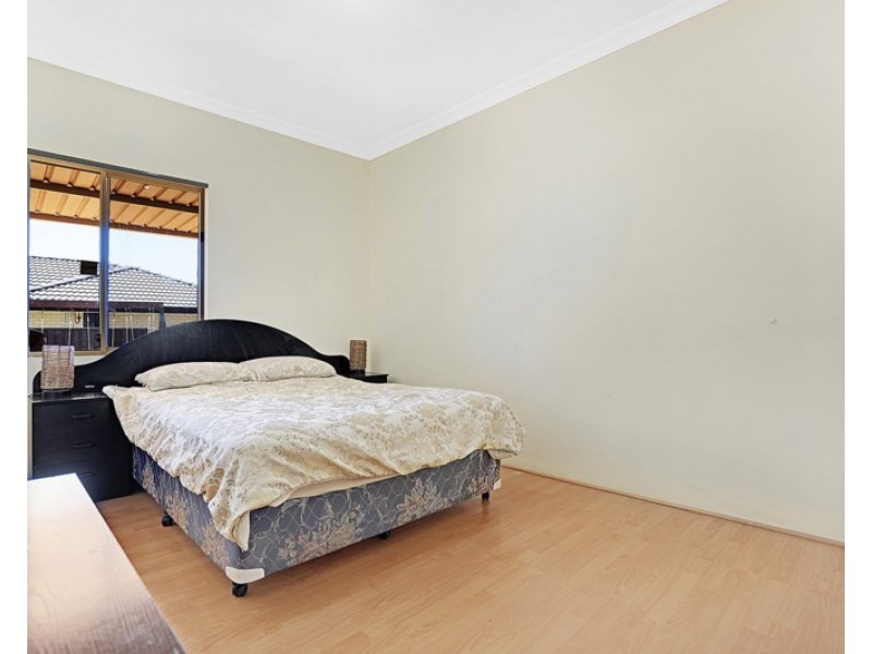 5 Diploma Rise, Marangaroo WA 6064