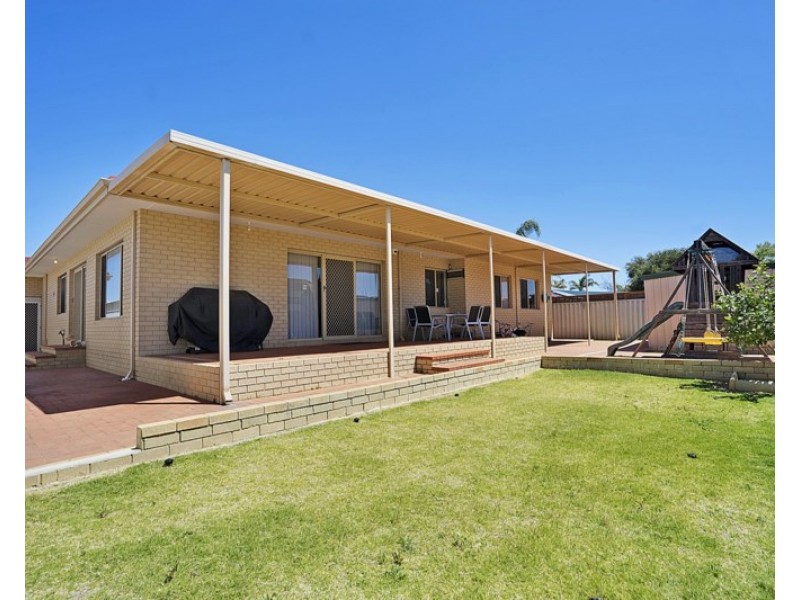 5 Diploma Rise, Marangaroo WA 6064