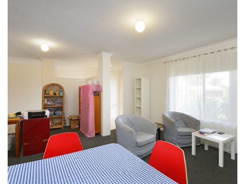 82 Bottlebrush Drive, Kiara WA 6054