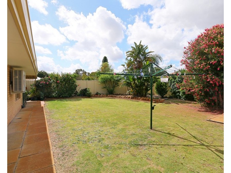 82 Bottlebrush Drive, Kiara WA 6054