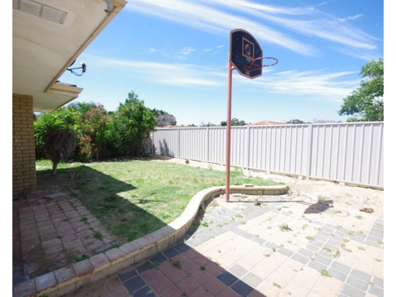 5 Fitzroy Place, Balga WA 6061