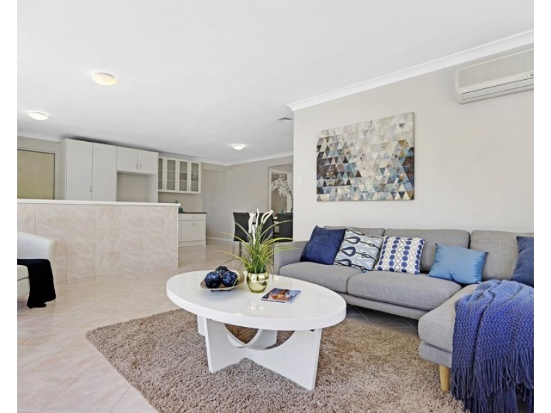 7 Bathgate Loop, Koondoola WA 6064