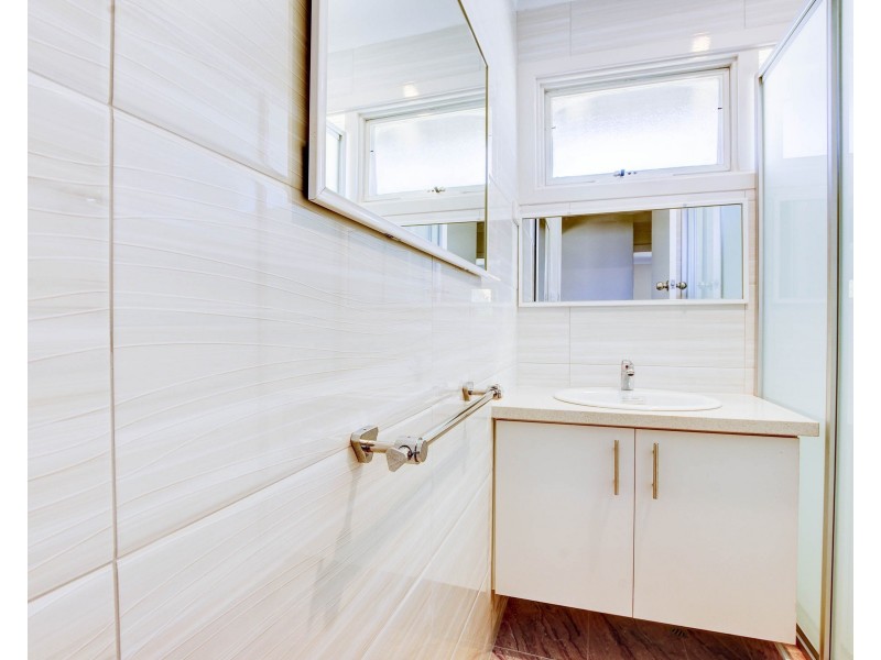 6/11 Westbrook Way, Girrawheen WA 6064