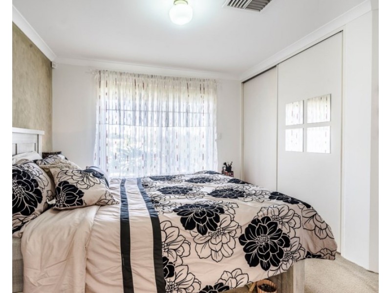 47 Jefferson Drive, Marangaroo WA 6064