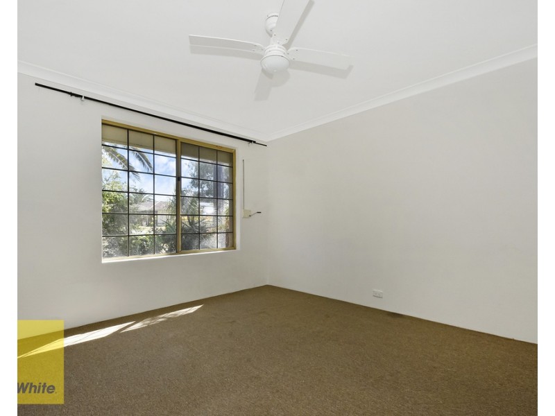 34 Rosebury Avenue, Alexander Heights WA 6064