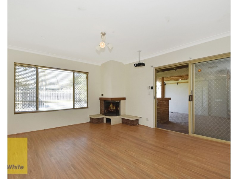 34 Rosebury Avenue, Alexander Heights WA 6064