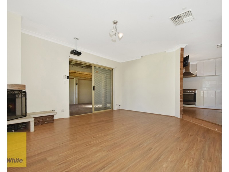 34 Rosebury Avenue, Alexander Heights WA 6064