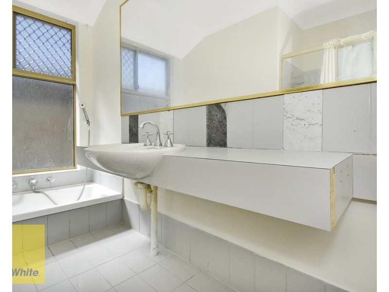 34 Rosebury Avenue, Alexander Heights WA 6064