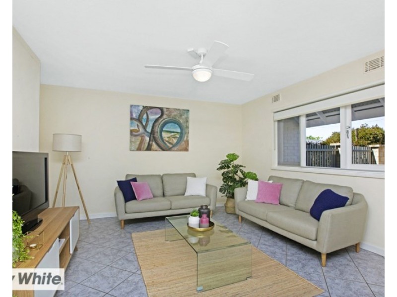 2/3 Derrington Crescent, Balga WA 6061