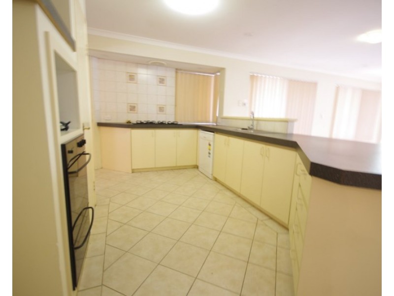 50 Waterlilly Drive, Stratton WA 6056