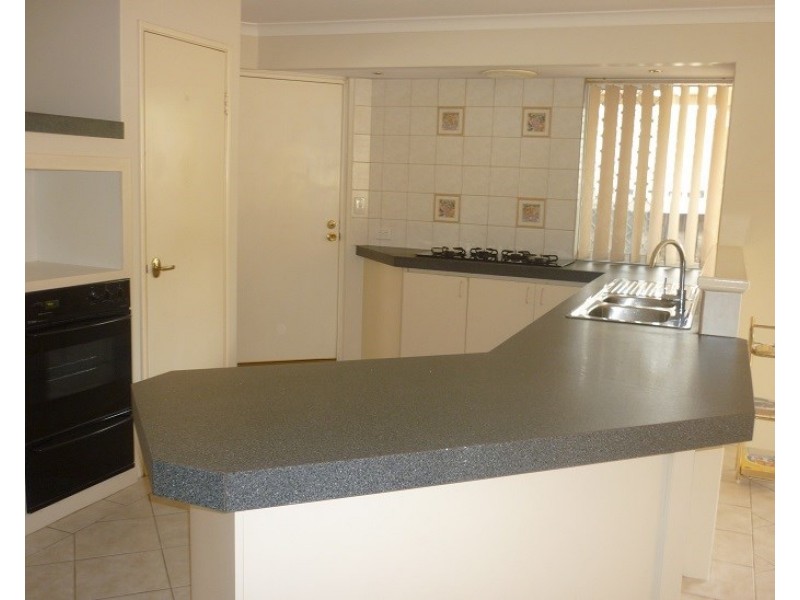 50 Waterlilly Drive, Stratton WA 6056